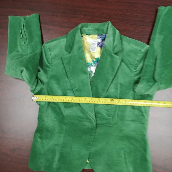 Blazer - Picture 6 of 7